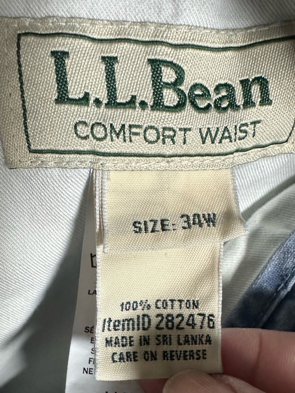LL Bean Comfort Waist Faded Blue Cargo Shorts 282476 Size 34W - Picture 3 of 6